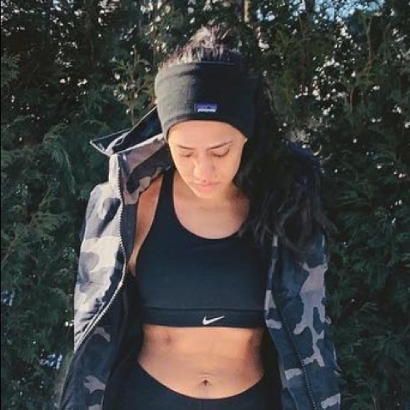 Patagonia Accessories - Patagonia Black Ear-warmer / Headband